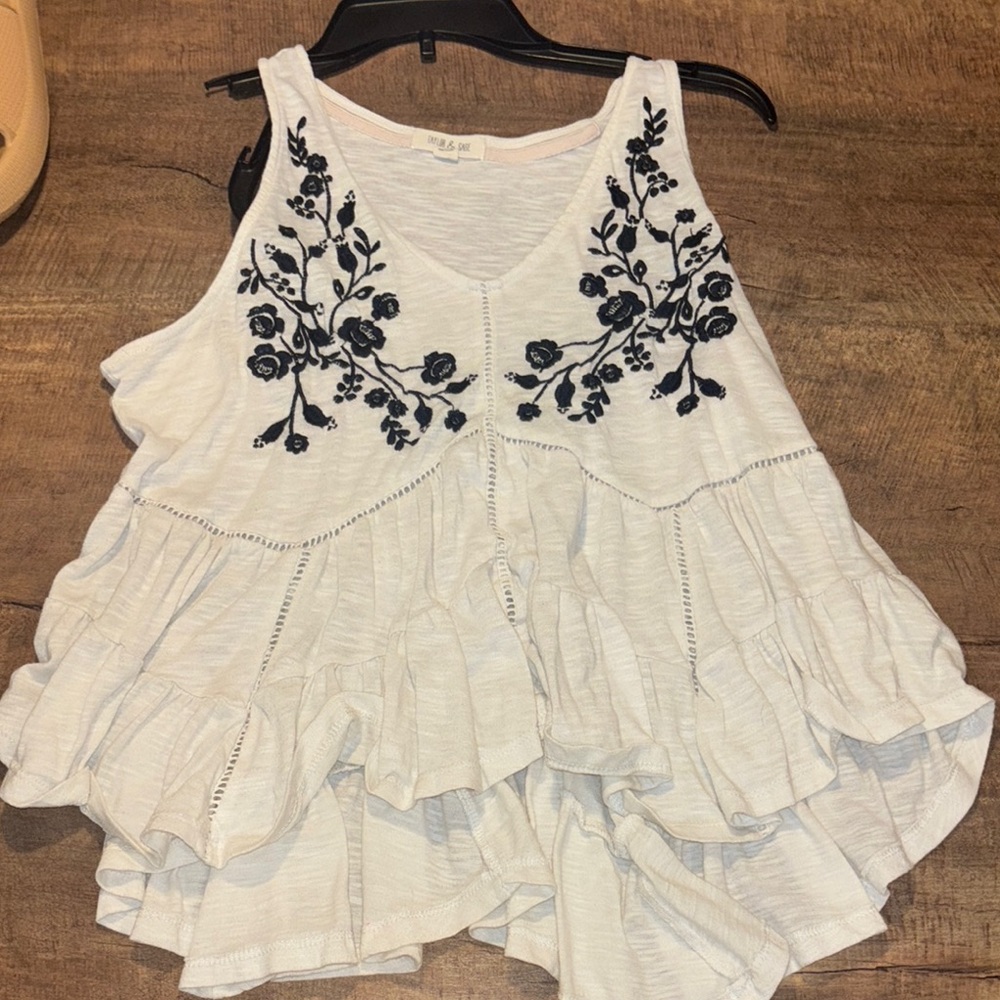 Belk Cream Ruffled Tank Top